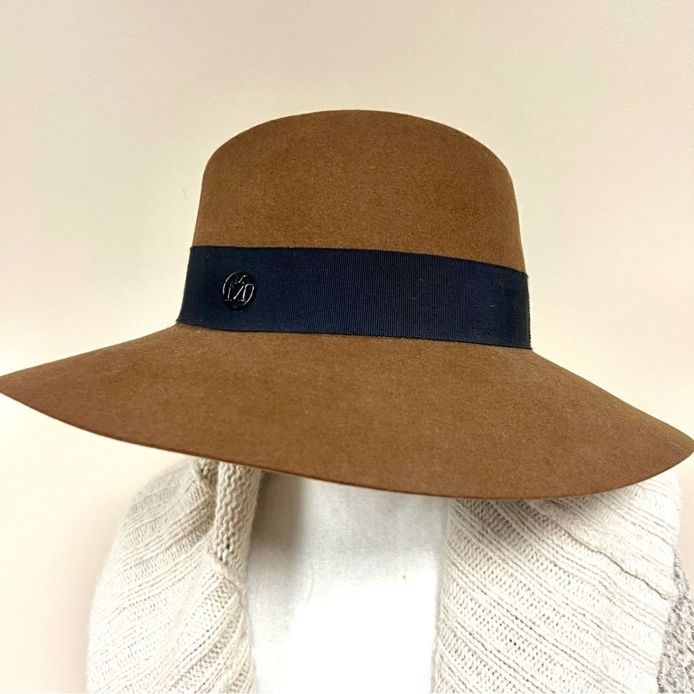 Maison Michel Paris felt brown fedora hat. Size Sm